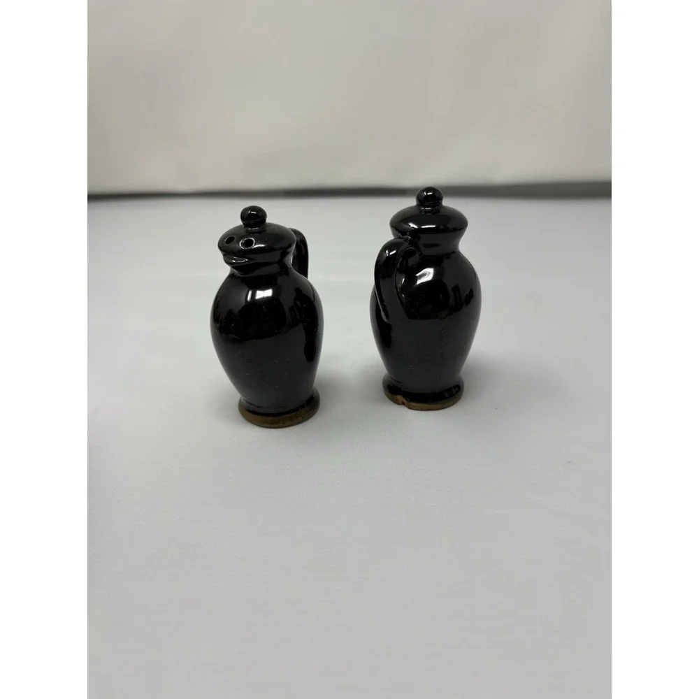 Vintage Redware Pottery Black Pitchers Salt and Pepper Shaker Set‎